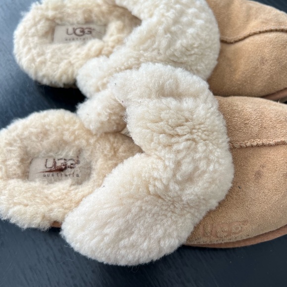UGG shearling slippers - Picture 4 of 5